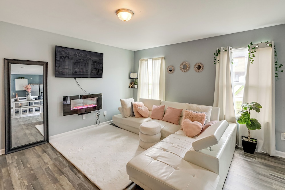 5 Mi to Amerson River Park: Family-friendly Home