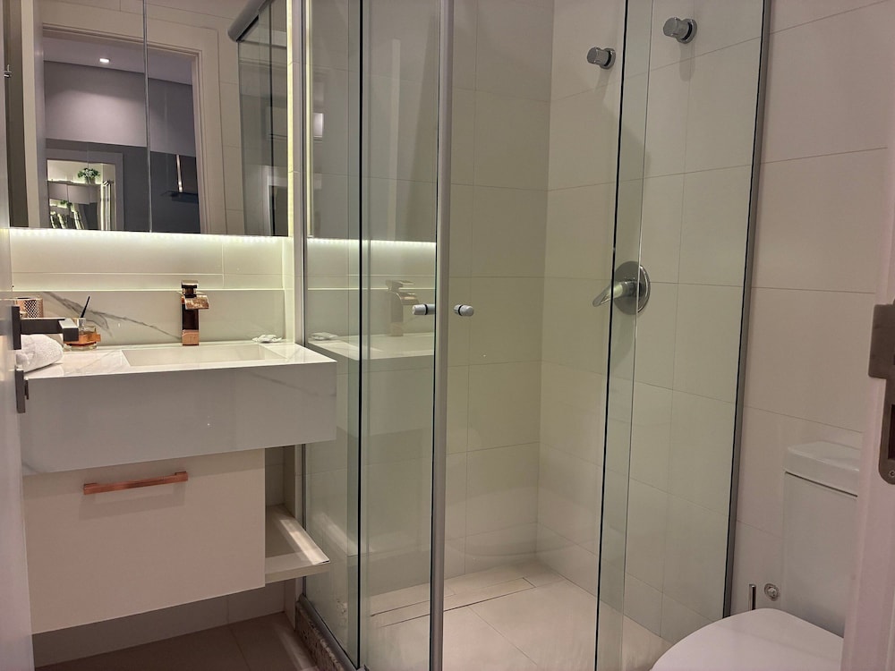 Condominium With Pool in Downtown Florianopolis - Cjos