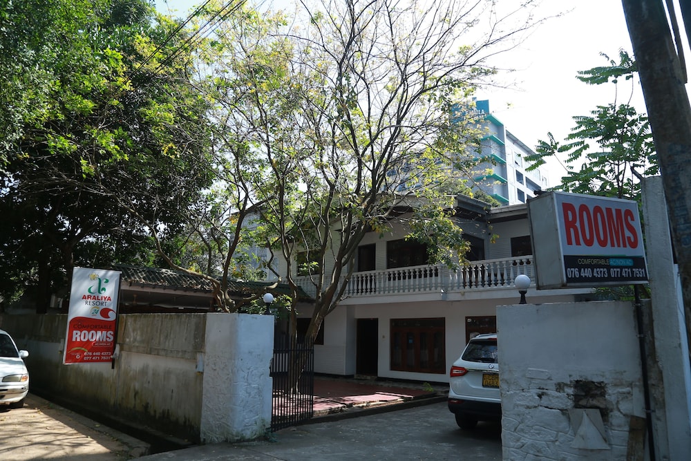 New Araliya Resort