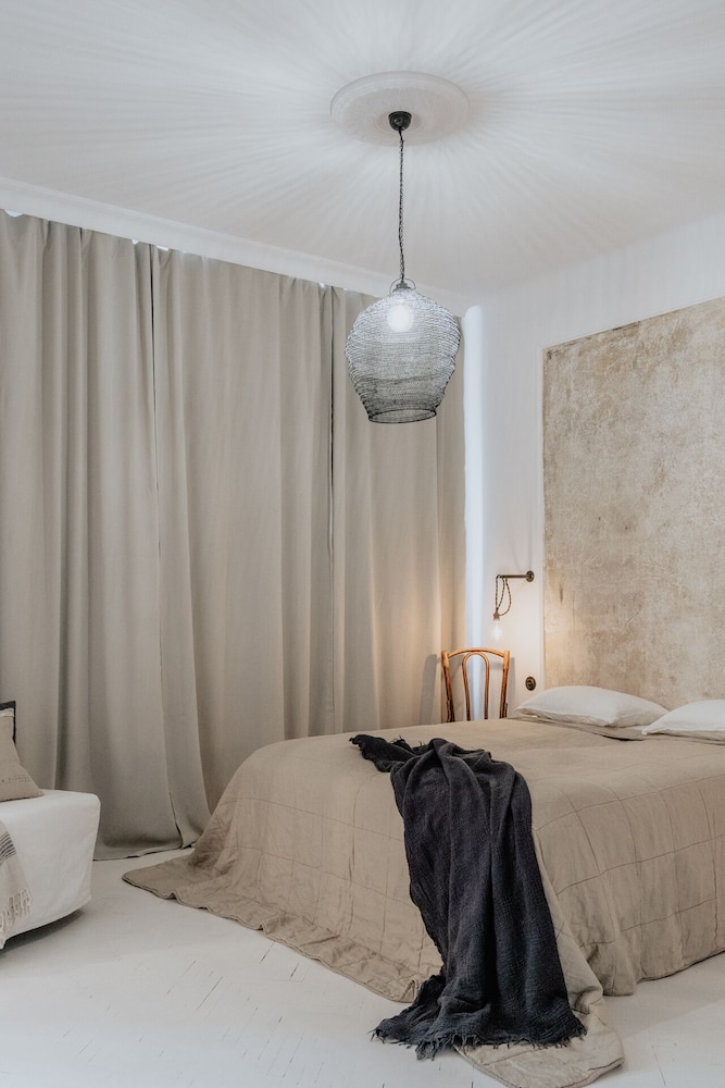 Warsaw Concierge Unique Design Studio view 5