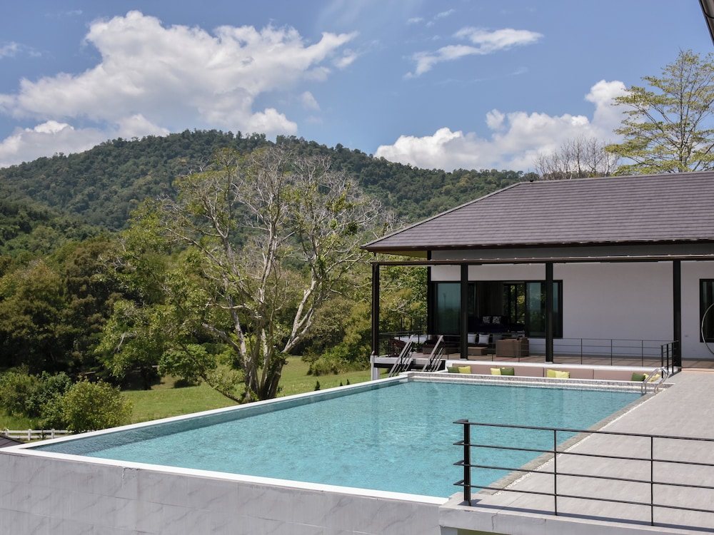 Monlada Khaoyai