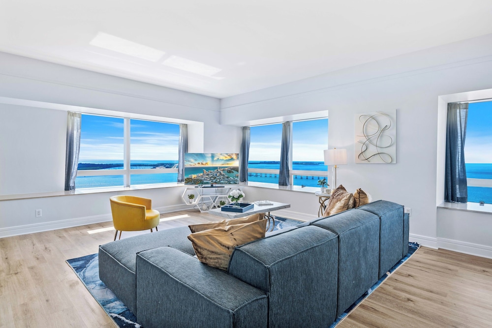 1435 Brickell Ave #3004