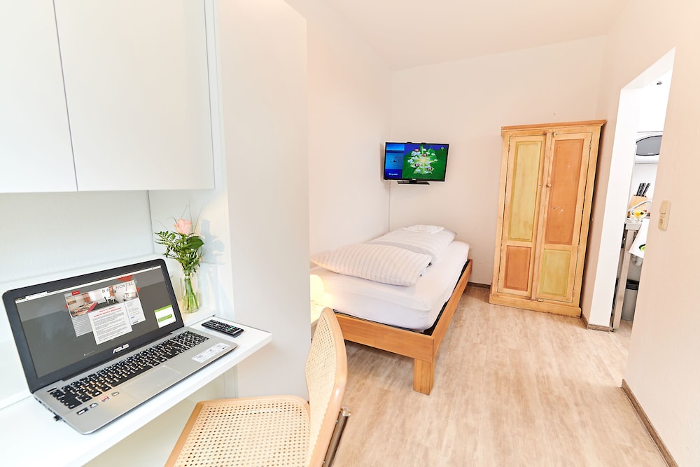 Aparthotel B & L