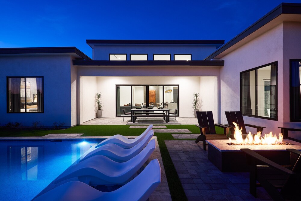Ember-pool Heat Available-in North Scottsdale