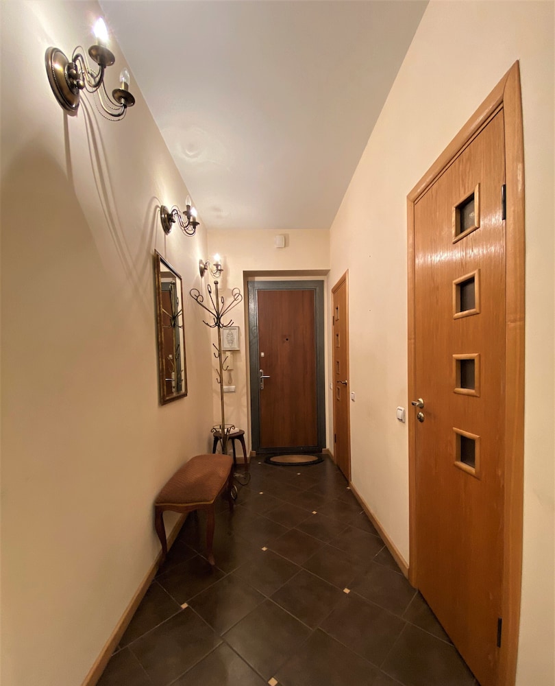 Comfortable Apartments near the metro.