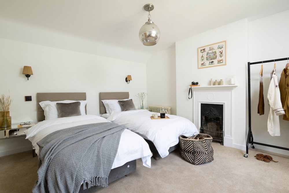 Gallops Cottage