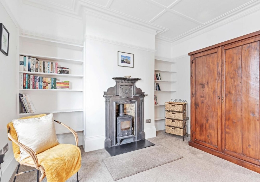 Belle Vue Sea View - 4 Bedroom Townhouse Kemptown view 2