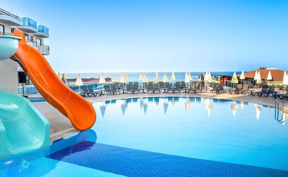 EFLİNA RESORT HOTEL & SPA