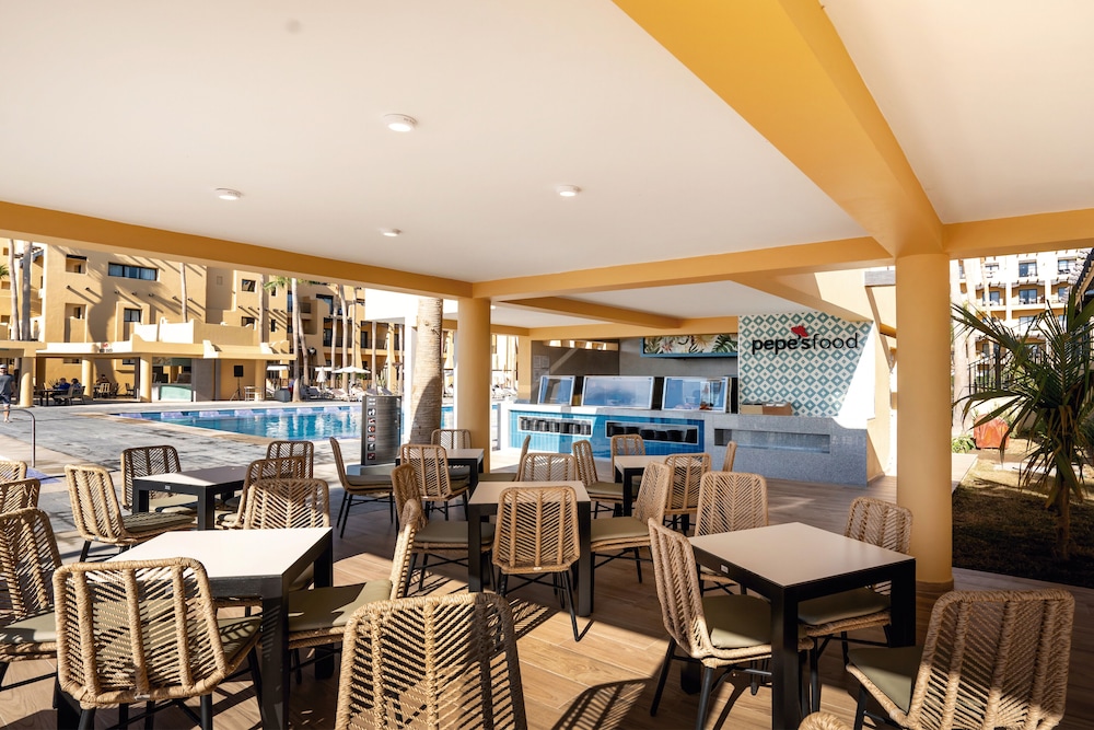 Los Cabos Vacations - Hotel Riu Santa Fe - All Inclusive - Property Image 72