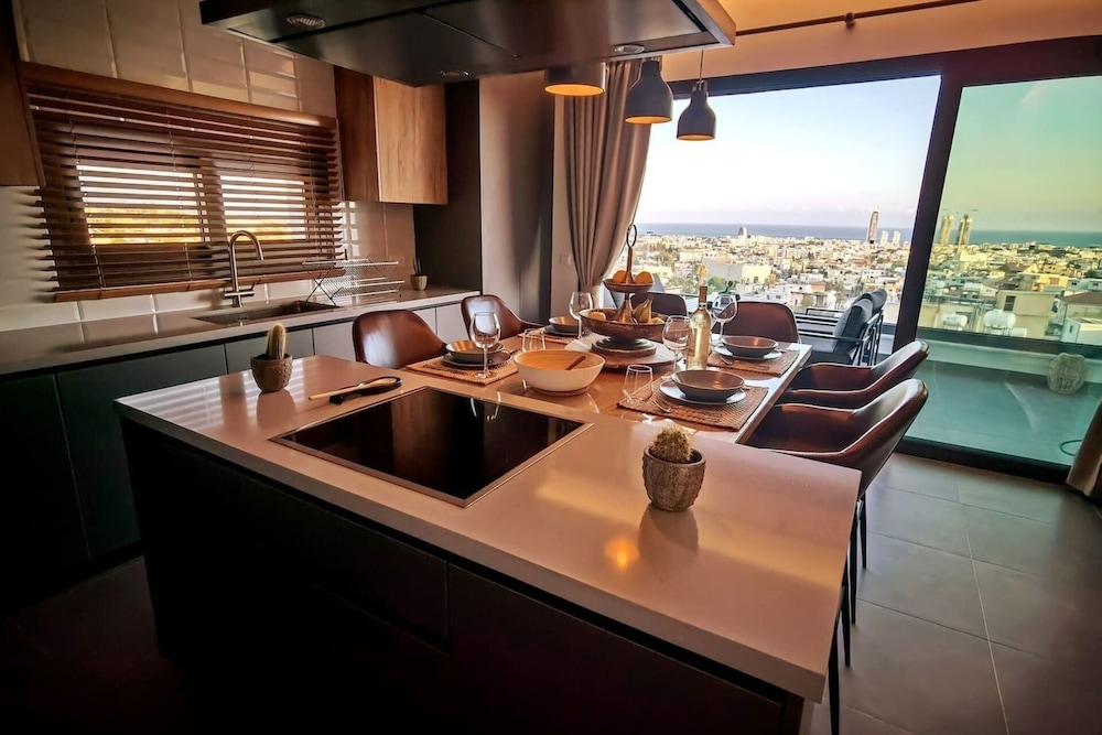 Brand NEW 2-bed Apartment in Agios Athanasios