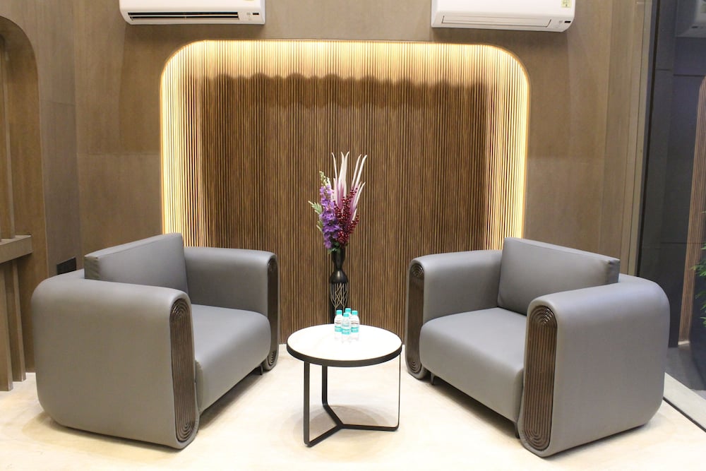 Hotel Maskan Surat
