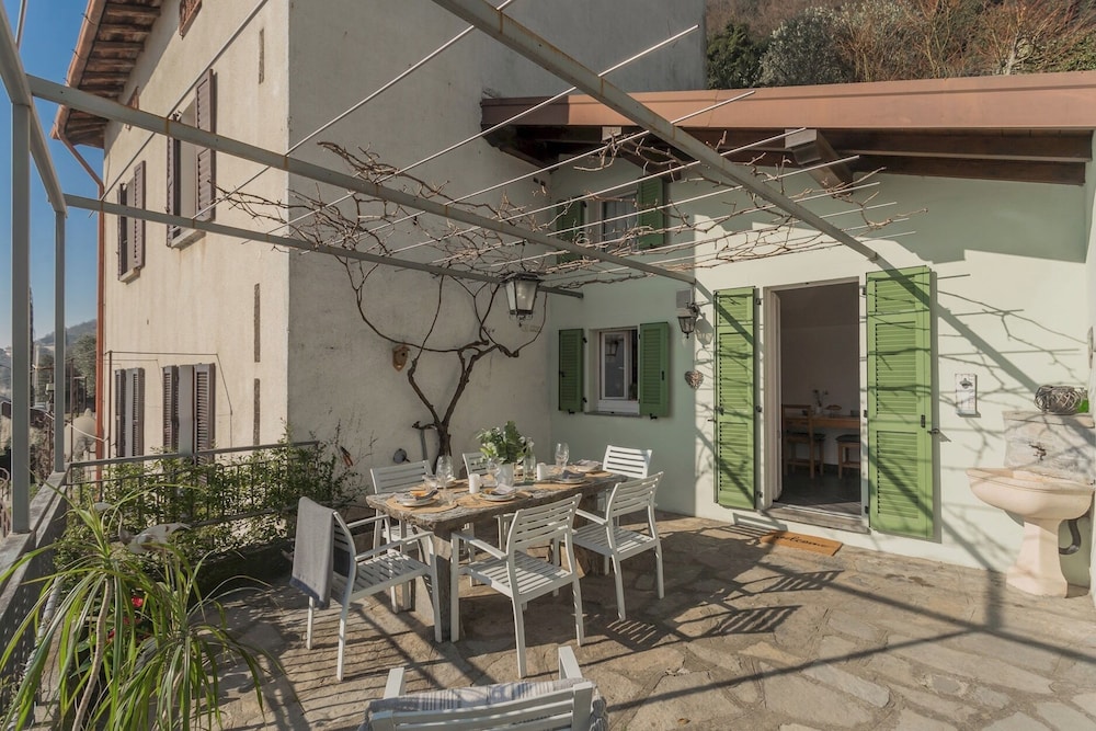 Giuliano's House - Amazing Lake View by Rent all Como