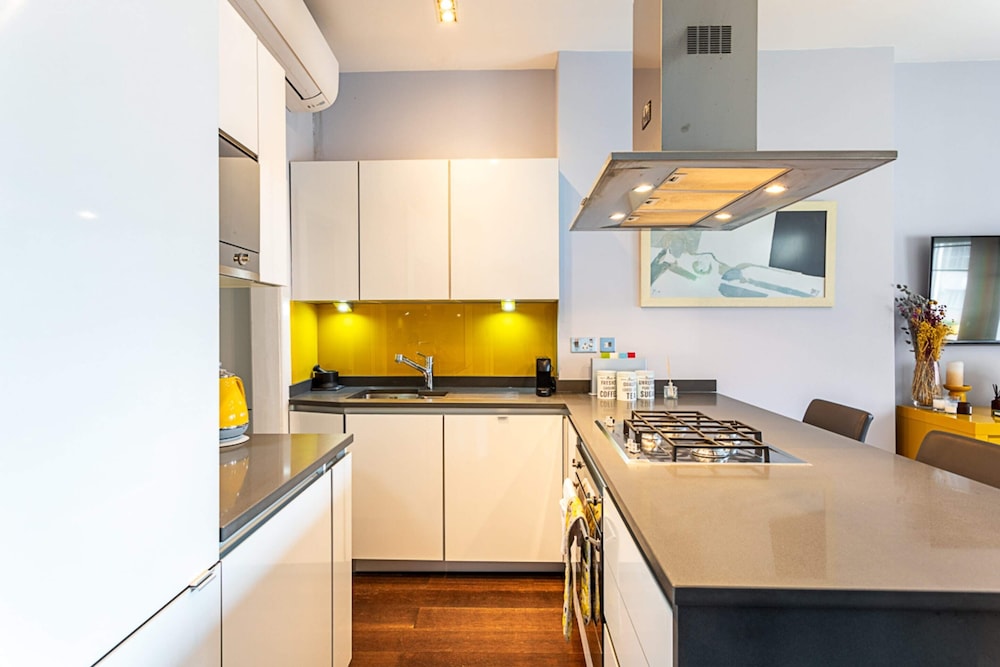 Exmouth Market Apartment
