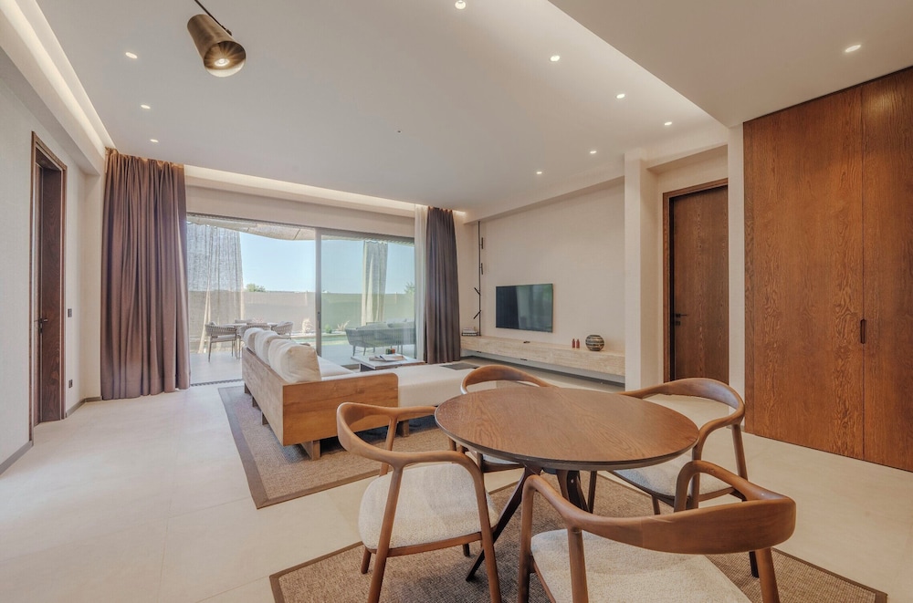 Silence Villas