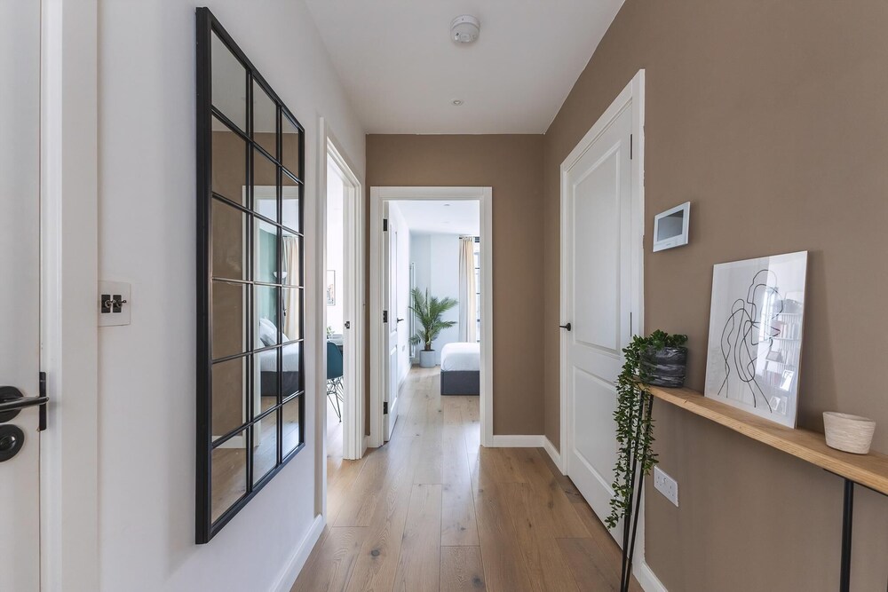 Stylish Hackney Wick Apartment With Terrace