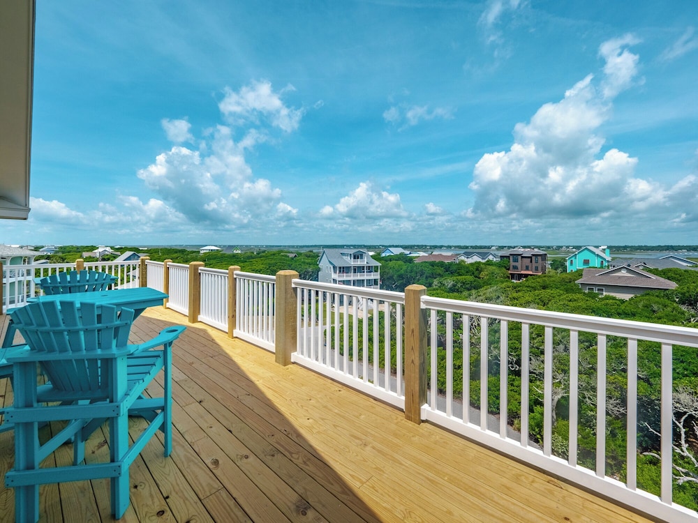 Eagles' Landing by Topsail Realty