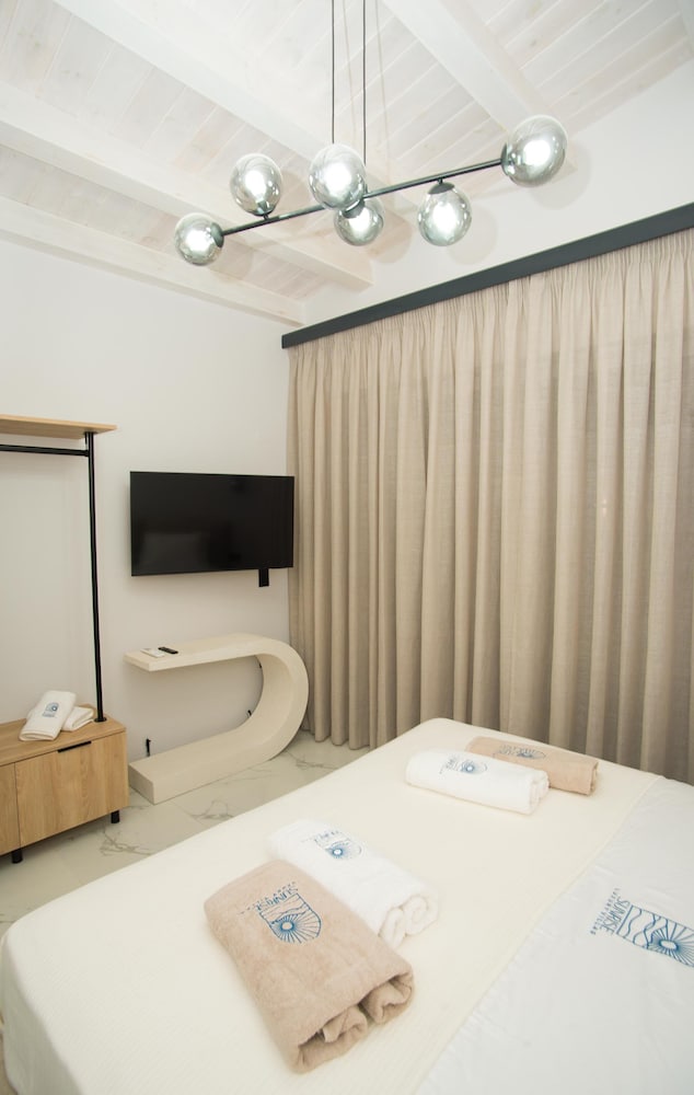 Sunrise Villas Collection