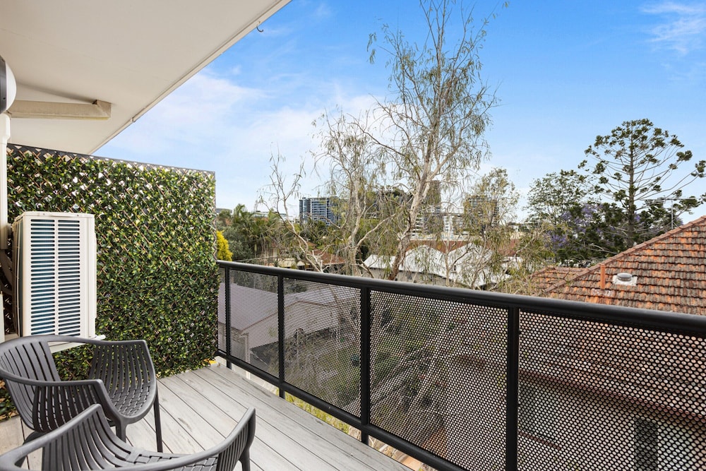 Spacious 1-bed in the Heart of Teneriffe
