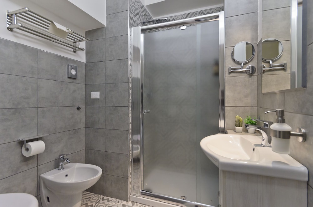B&B Tohouse Deluxe