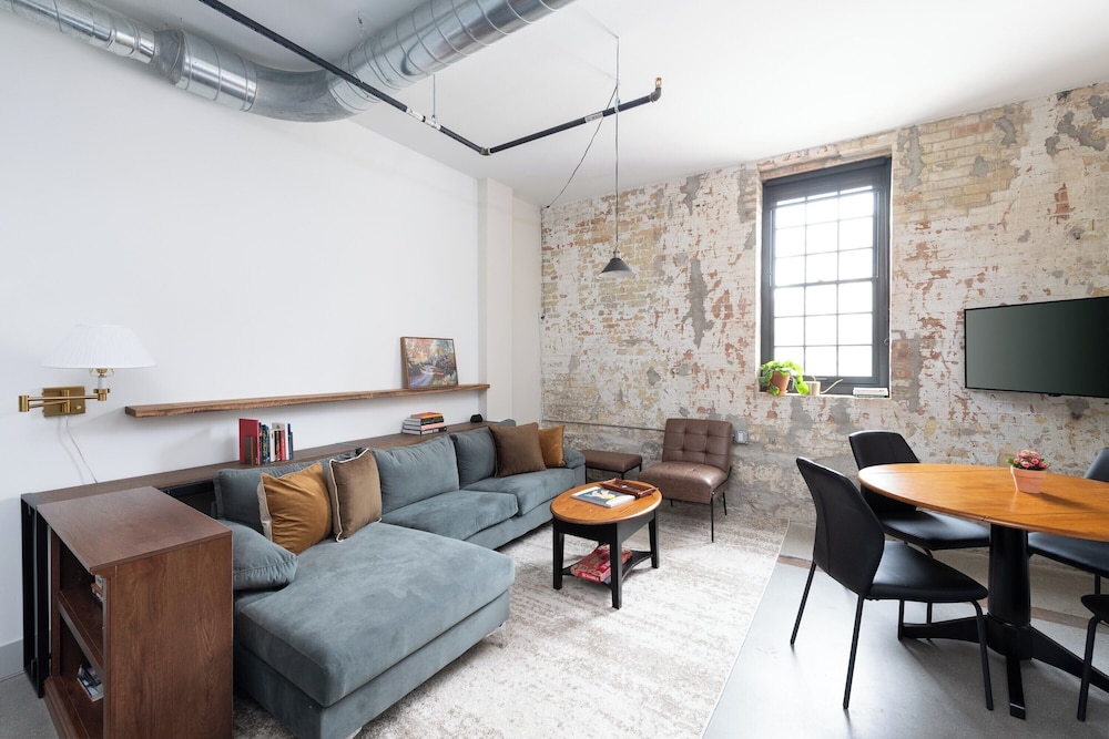 Brewery District Apartment Near Fiserv with Rooftop, Gym, and Parking