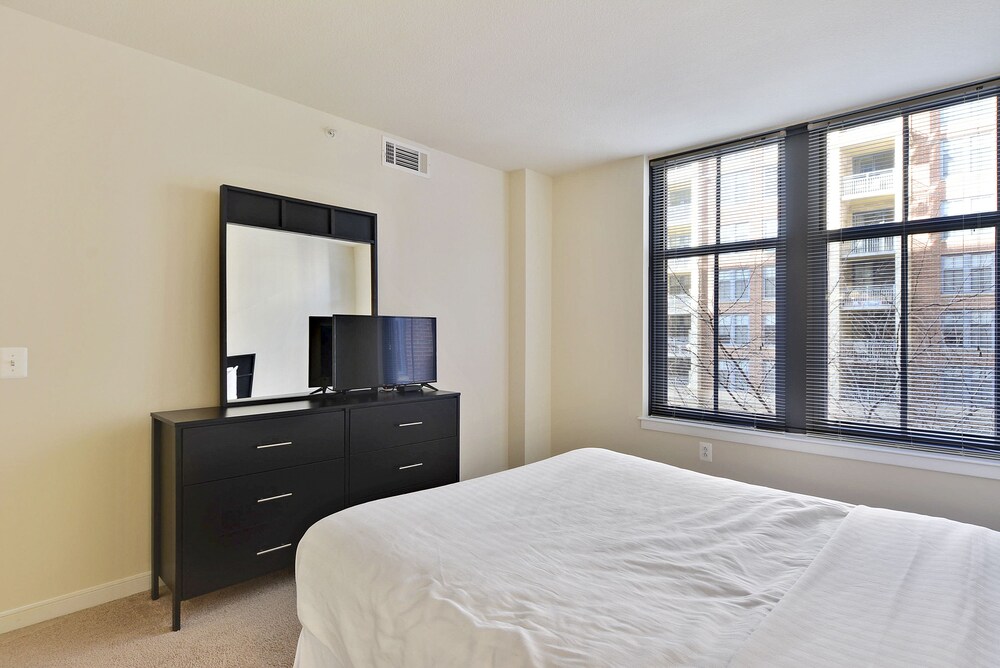 The Gramercy at Metropolitan Park