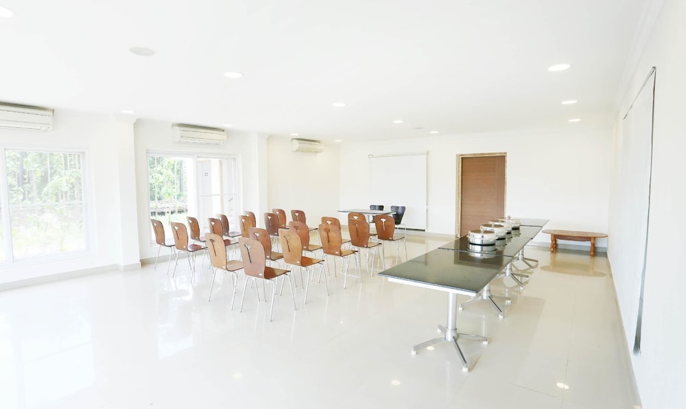 meeting & event spaces