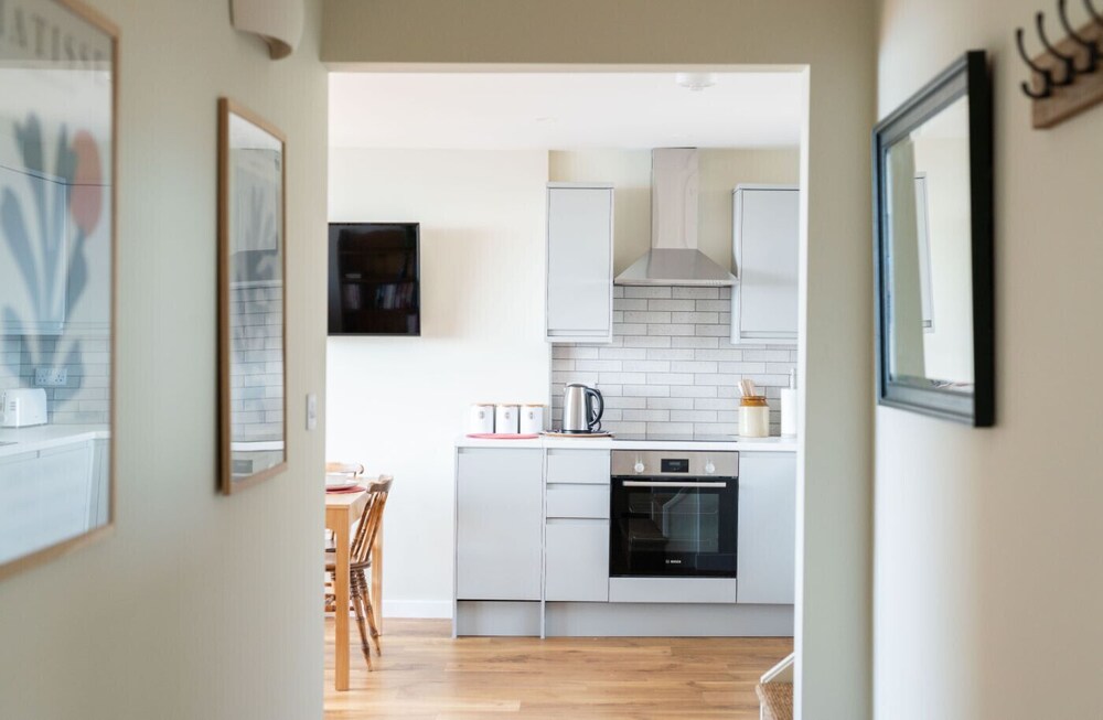 2 Beach Way House