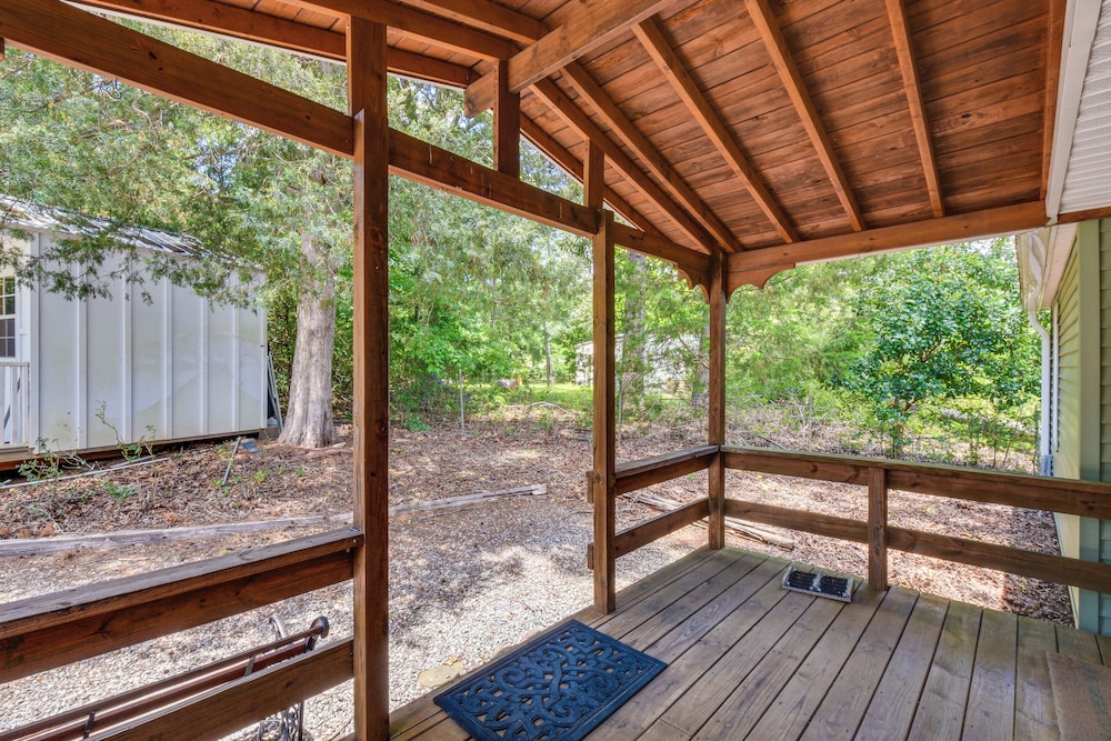 Boat, Fish, Relax: Lake Russell Retreat w/ Dock