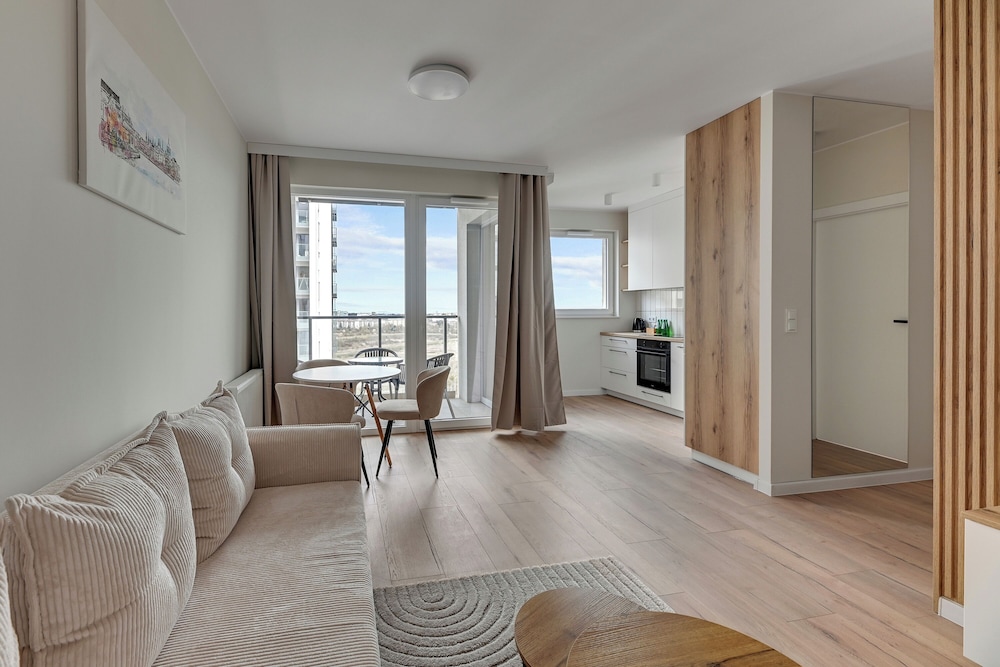Horizon 133 - SeaView by GrandApartments
