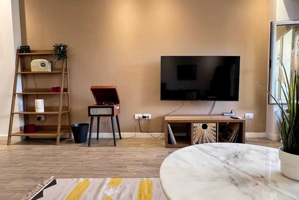 Xuru Stays I Spellbinding 2 BDR Apt. At The Giza Pyramid's Doorstep
