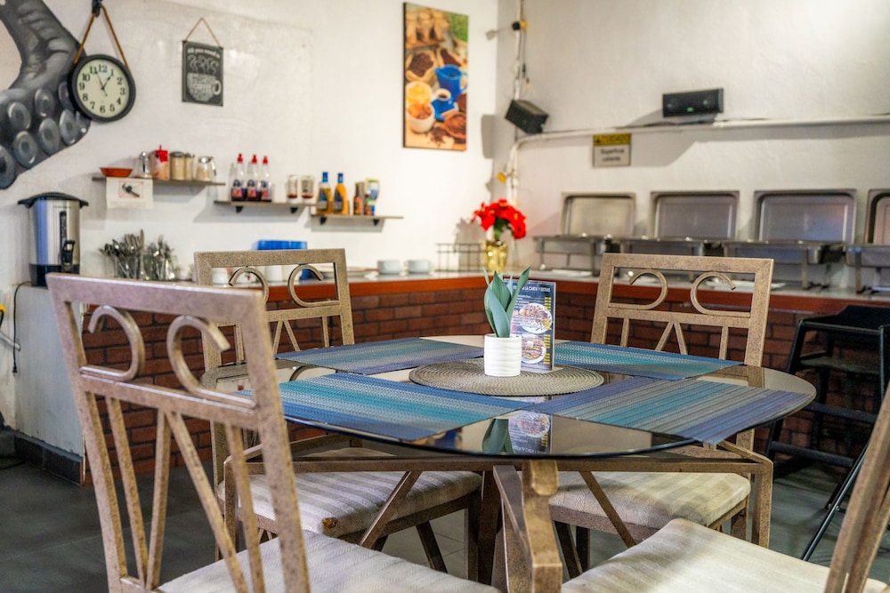 Ensenada Vacations - Hotel Rose Ensenada - Property Image 22