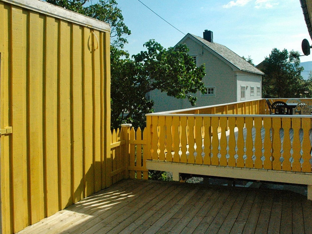 Photo 44