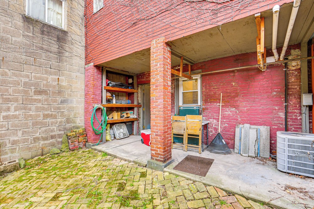 Walkable Studio in the Heart of Pittsburgh!