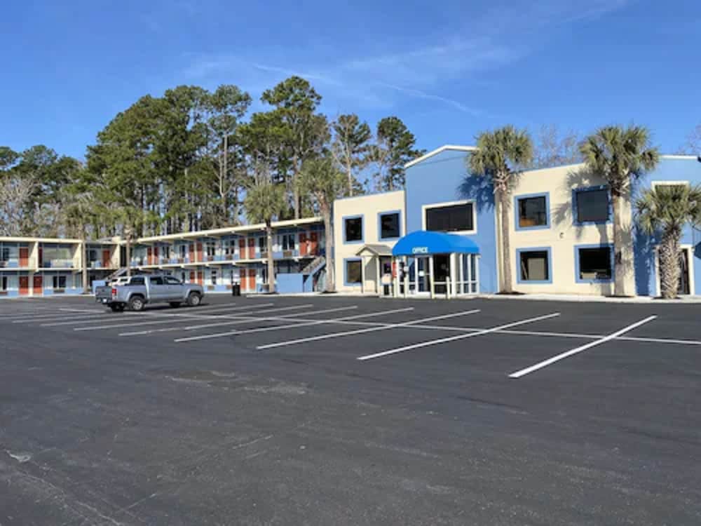 Havelock Inn  Suites - Property Image 1