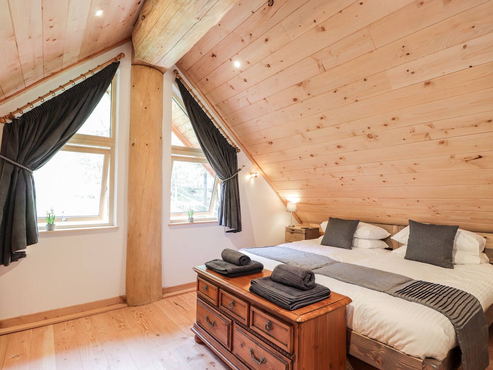 Pine Marten Lodge