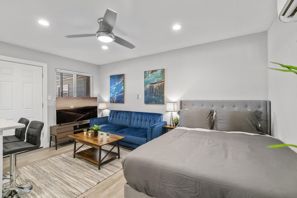 Stylish Studio Downtown Evonify - Property Image 15