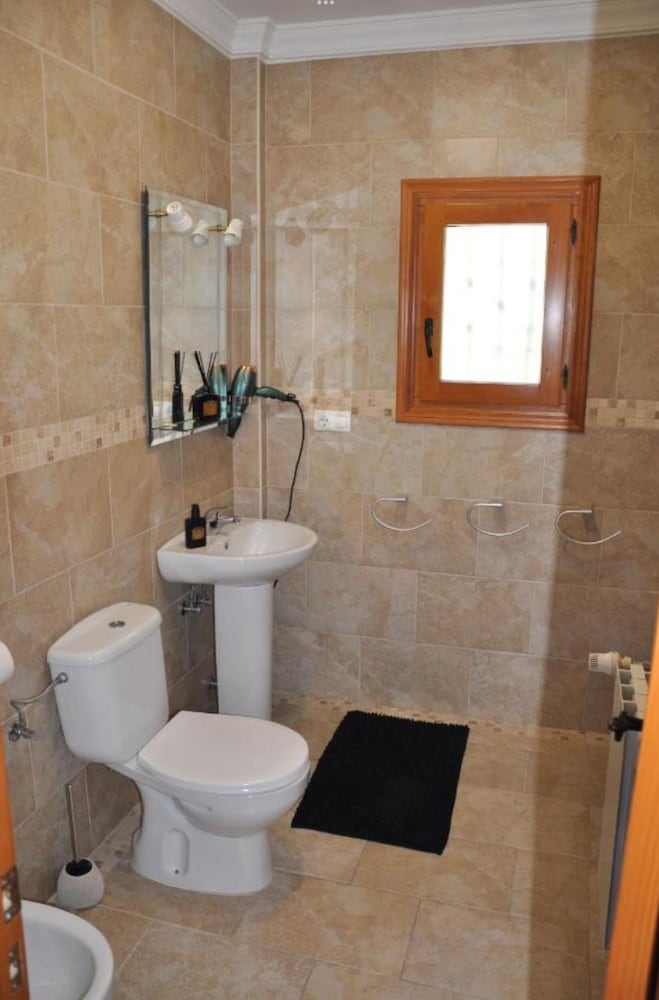 Villa El Dorado B&B and Wellness
