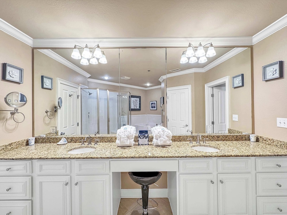 Oceanfront Luxe Pool + Beachfront Free Golf