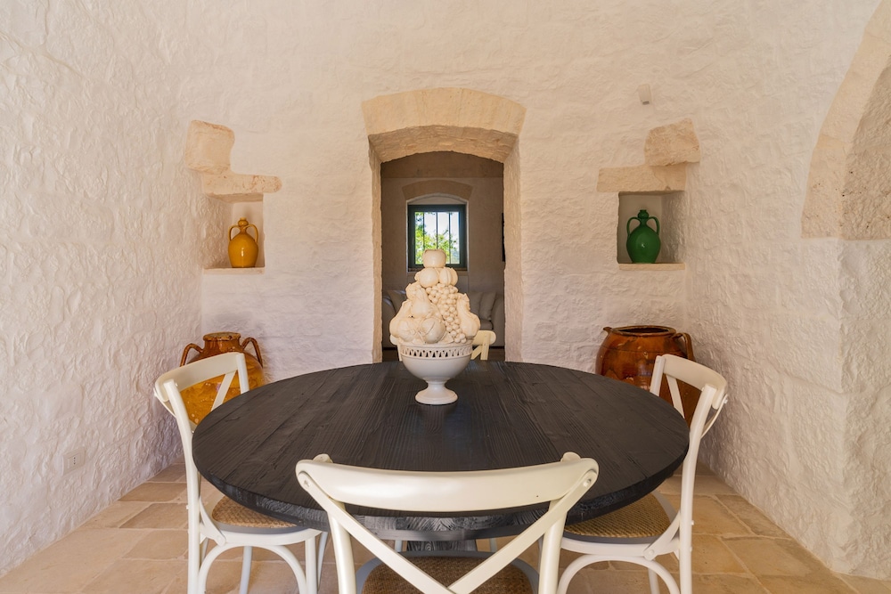 Trulli Pietra Rossa With Pool by Wonderful Italy