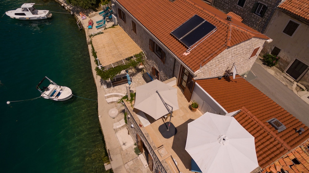 Apartment Vala