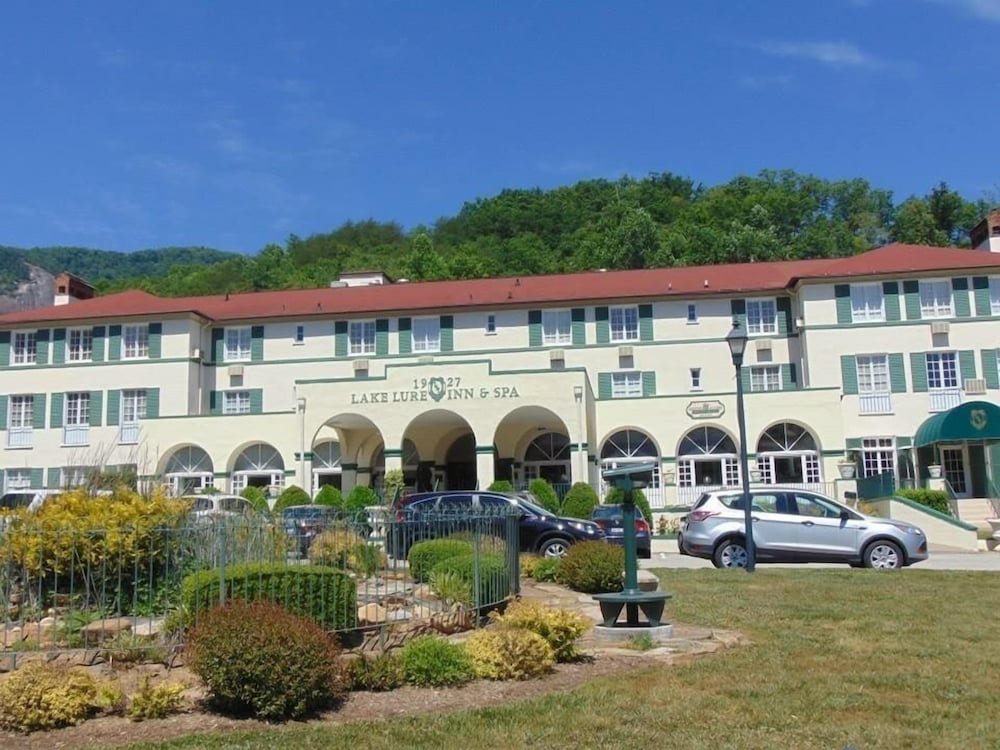 The 1927 Lake Lure Inn & Spa