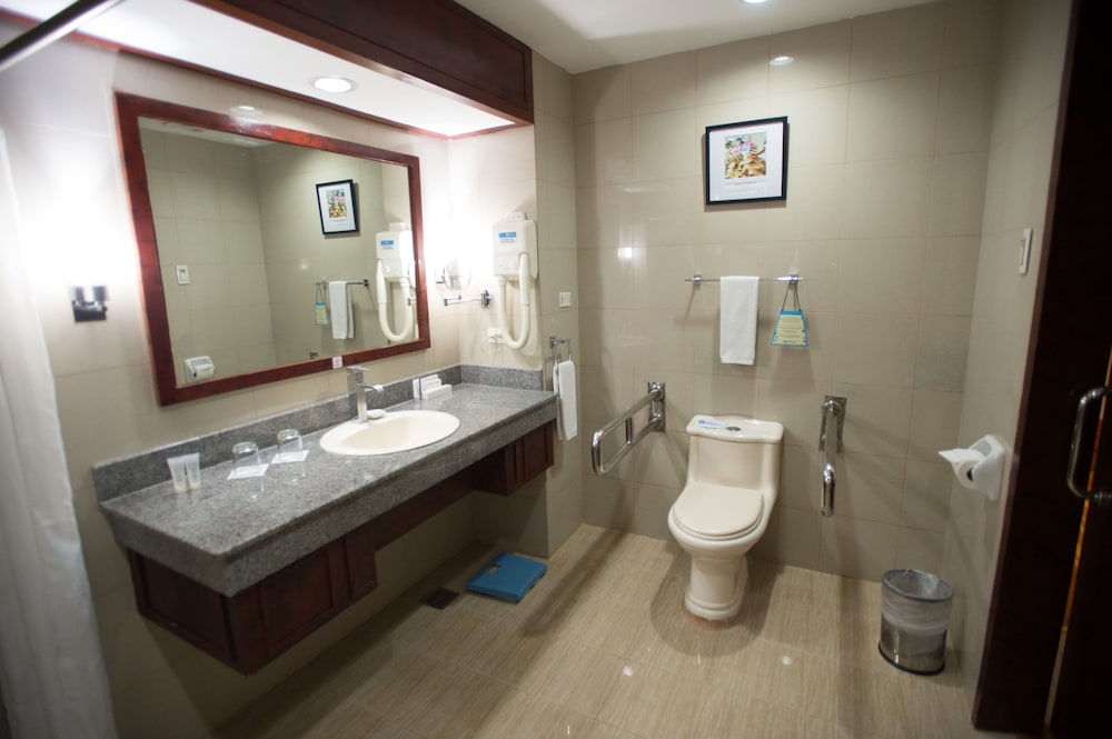 Cebu Vacations - Cebu Parklane International Hotel - Property Image 64