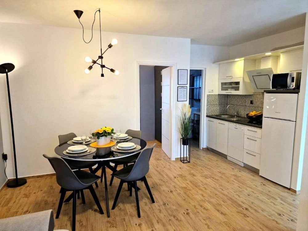 Charming Apartments Tome With Pool