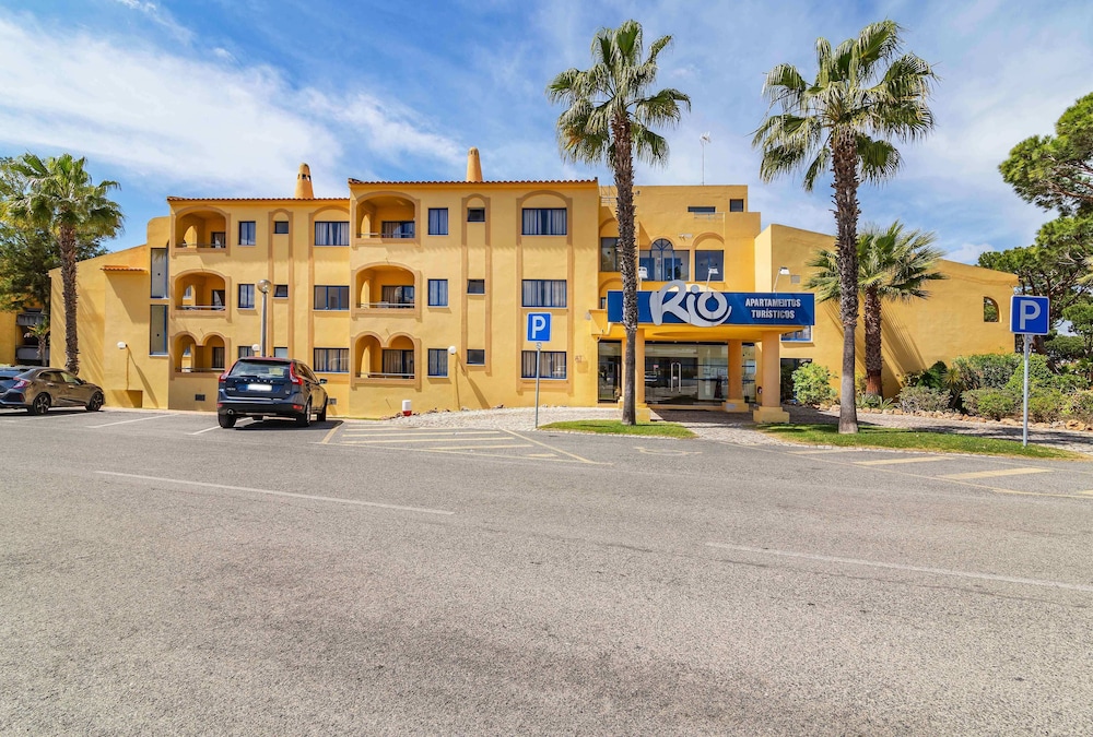 Hotel Rio Apartments - Image 1