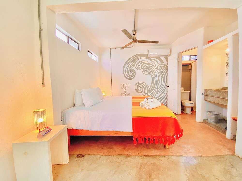 Perro Surfero Hotel Boutique - Todos Santos, BCS