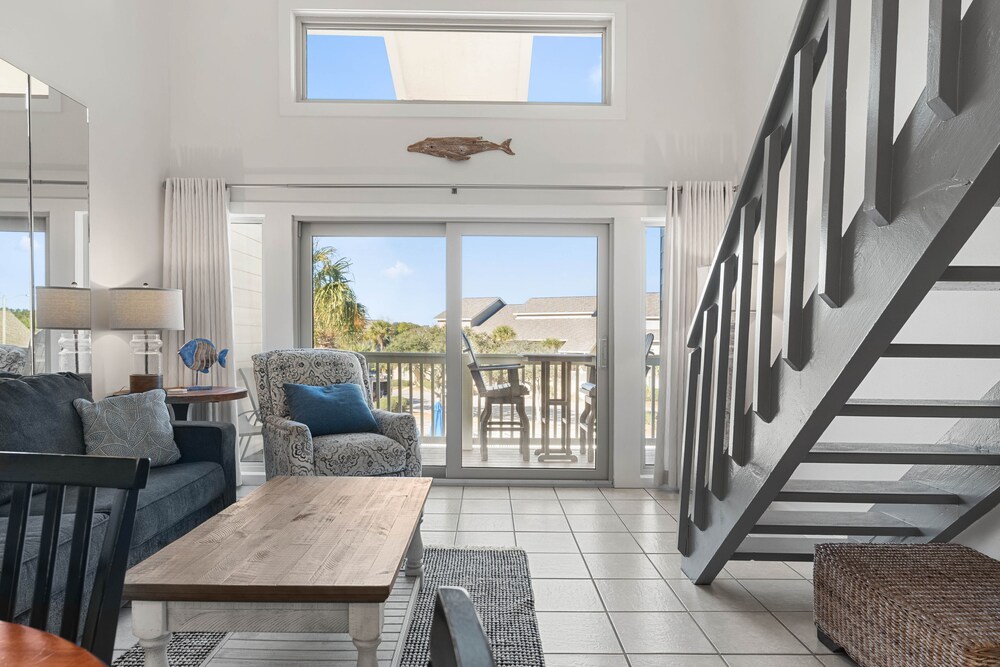 Grandview 2 Bedroom Condo