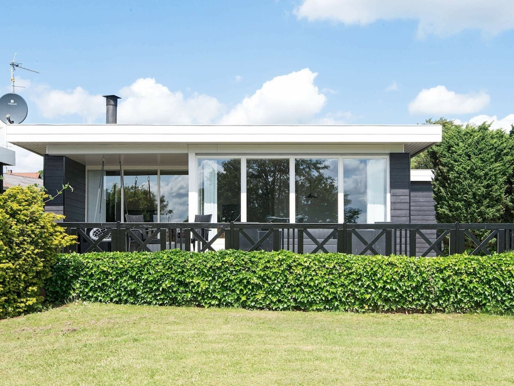 6 Person Holiday Home in Borkop