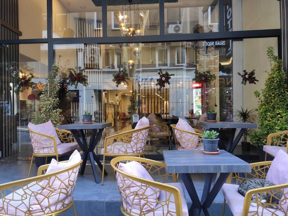 Vali Konak Otel - Image 5