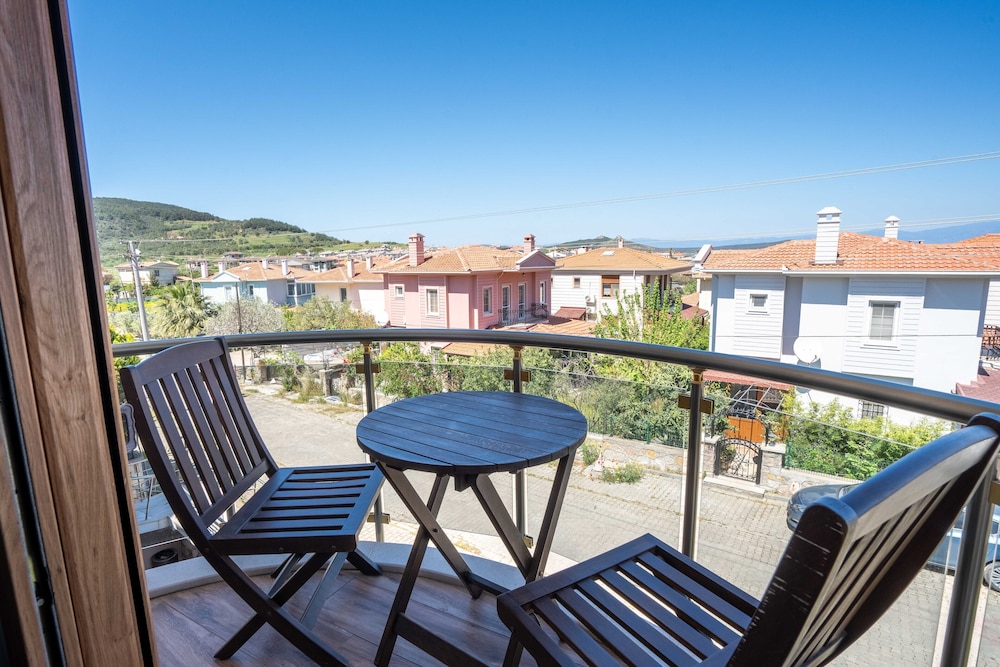 Cunda Giritlioğlu Otel Yetişkinlere Özel +12 - Image 96