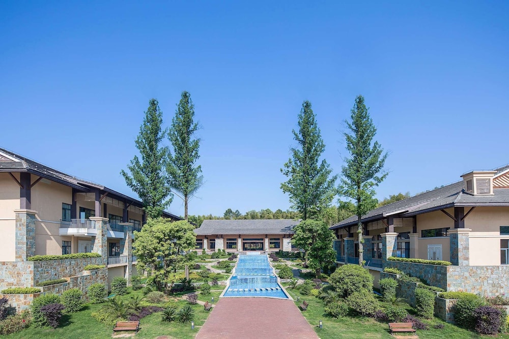 Ramada Xianning Chongyang